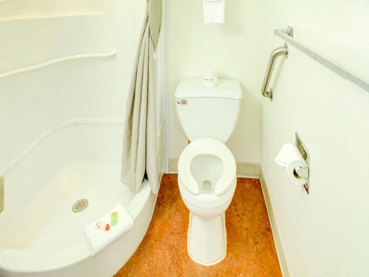 Travelodge By Wyndham Miles City Extérieur photo