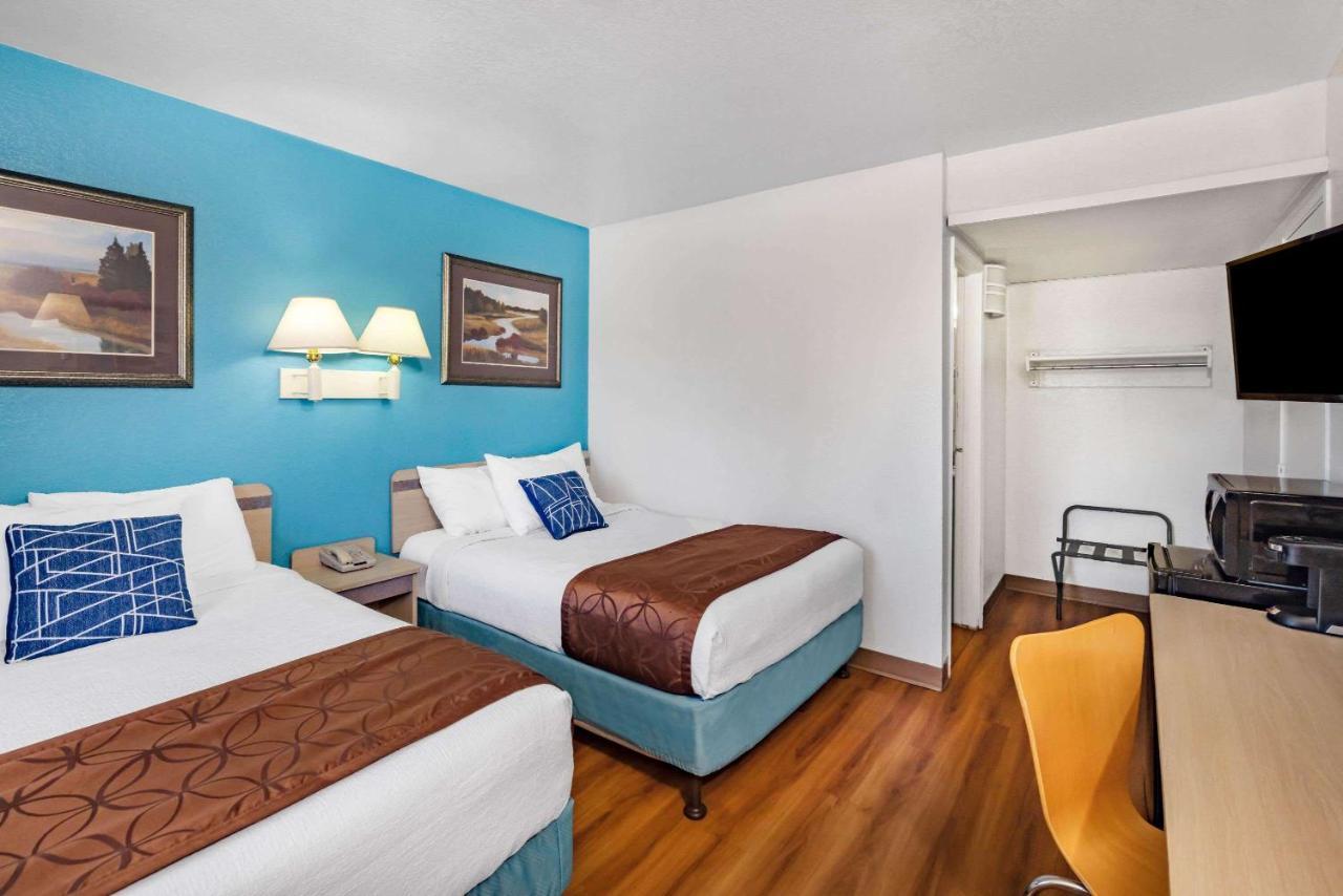 Travelodge By Wyndham Miles City Extérieur photo