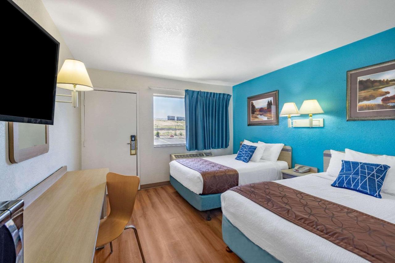 Travelodge By Wyndham Miles City Extérieur photo
